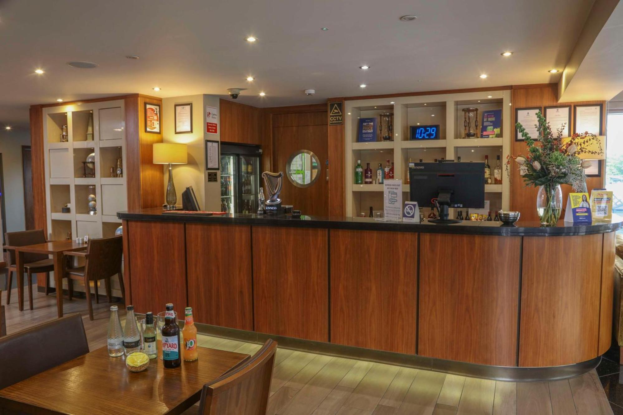 Best Western Pontypool Metro Hotel Ngoại thất bức ảnh
