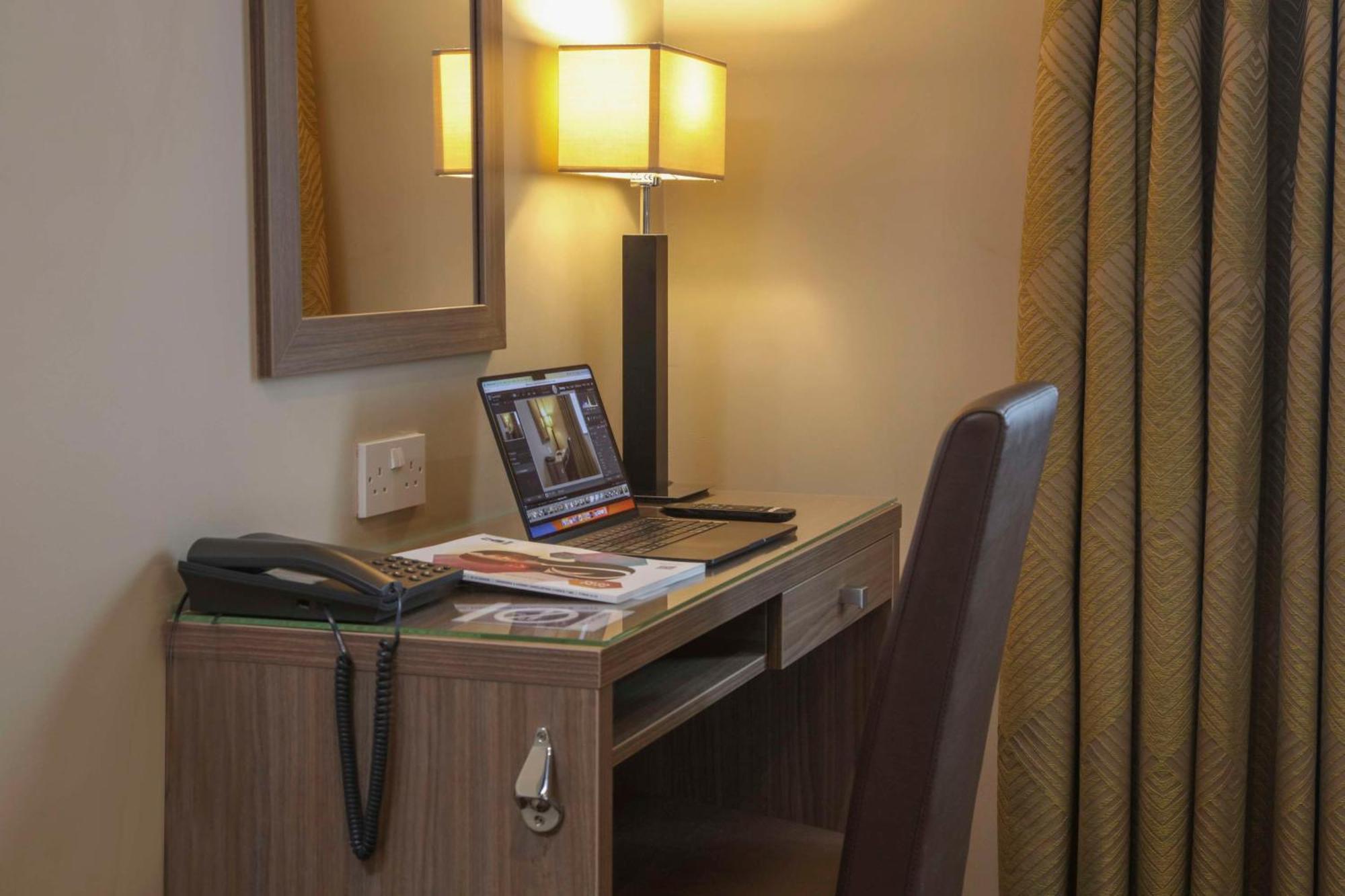 Best Western Pontypool Metro Hotel Ngoại thất bức ảnh